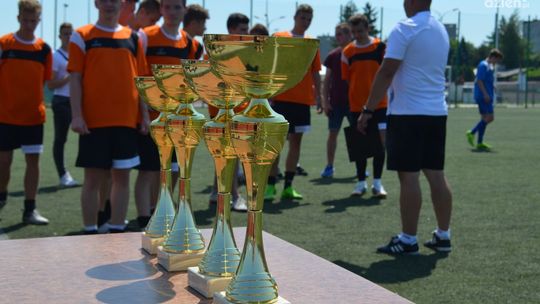 Na boisku rywalizowali o puchar starosty