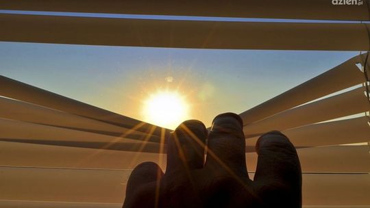 Na co zwrócić uwagę przy wyborze rolet i żaluzji?