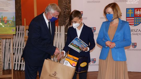 Nagrody dla autorów najciekawszych prac plastycznych