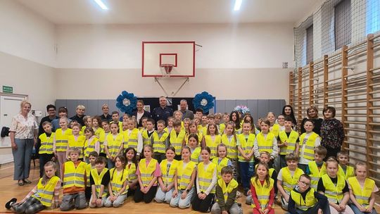 Najmłodsi wiedzą, że odblaski pozwalają być bezpiecznym Najmłodsi wiedzą, że odblaski pozwalają być bezpiecznym