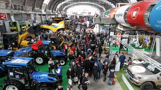 Najnowsze sprzęty rolnicze na targach Agrotech