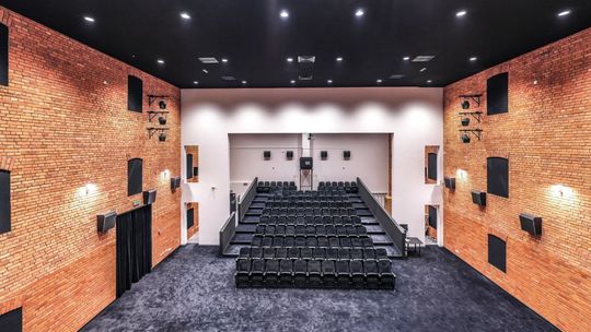 Najpierw spacery, teraz filmy. Fundacja WSPIERAM krzewi polską kulturę w regionie