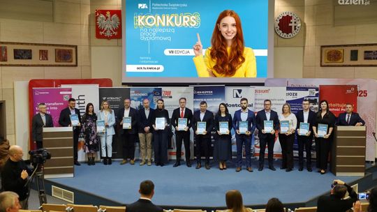 Najzdolniejsi studenci Politechniki Świętokrzyskiej z nagrodami