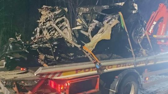 Nie milkną echa śmiertelnego wypadku w Starej Słupi. Zginęli młodzi ludzie 