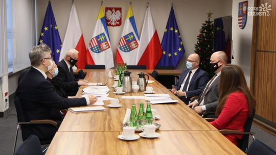 Nie tylko pożyczki, ale i usługi doradcze - utworzono Świętokrzyski Fundusz Rozwoju