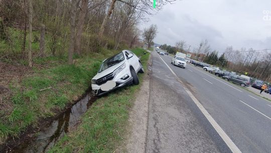 Nie ustąpiła pierwszeństwa, doszło do zderzenia dwóch pojazdów 