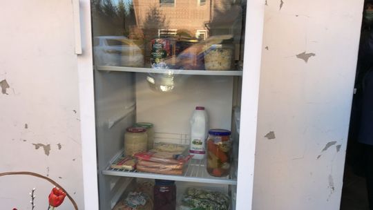 Nie wyrzucaj jedzenia po świętach! Żywność możesz zostawić w jadłodzielni