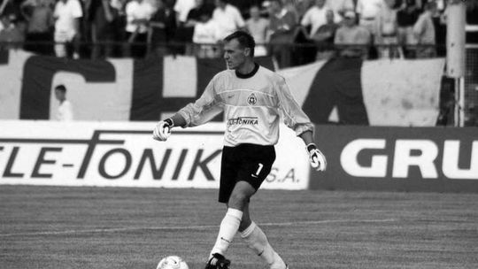 Nie żyje Artur Sarnat - były bramkarz KSZO, Błękitnych i Korony