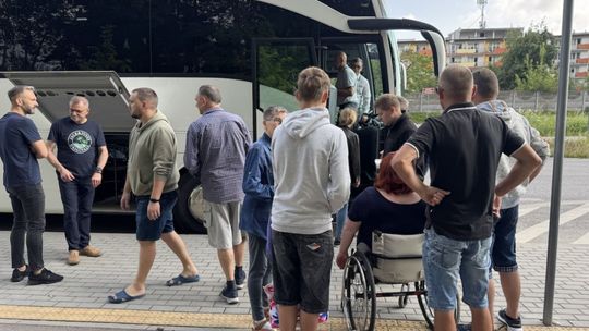 Niepełnosprawni z Kielc w drodze nad Bałtyk