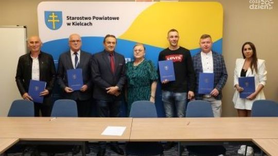 Niepełnosprawni ze wsparciem powiatu