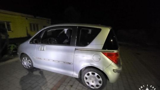 Nietrzeźwa kierująca straciła samochód po kolizji we Włostowie