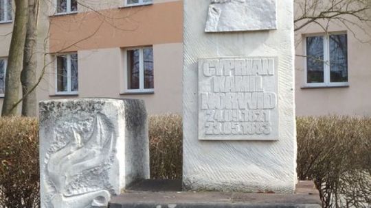 Norwid i jego związki z Ostrowcem oraz okolicą