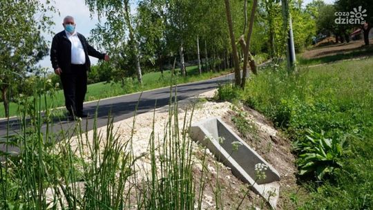 Nowa droga i przepust we Wlonicach