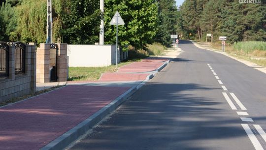 Nowa droga w Ostrowie już gotowa. Mieszkańcy zyskali komfort i bezpieczeństwo