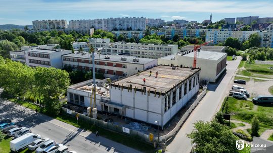 Nowa hala sportowa powstaje przy V LO w Kielcach