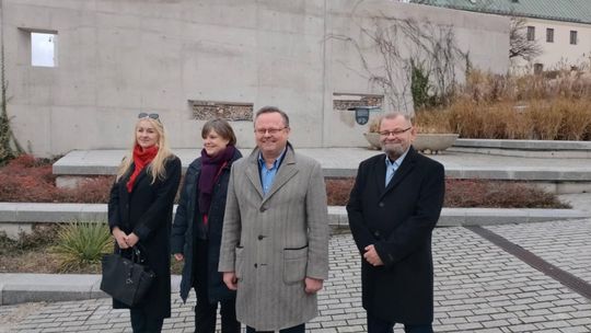 Nowa Lewica: Wolna Wigilia, wsparcie dla seniorów i rozwiązania mieszkaniowe