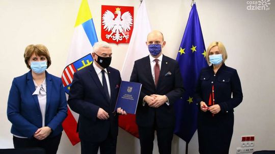 Nowa przestrzeń wokół sędziwego Bartka