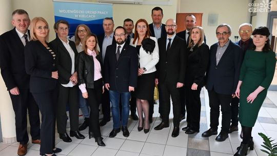 Nowe możliwości na rynku pracy – start projektu „Aktywizacja na plus III” Nowe możliwości na rynku pracy – start projektu „Aktywizacja na plus III”