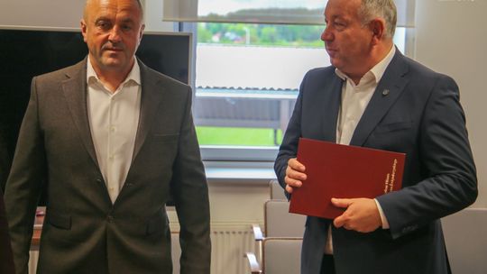 Nowe otwarcie w ostrowieckim sporcie. Piotr Wańdoch dyrektorem MOSiR-u
