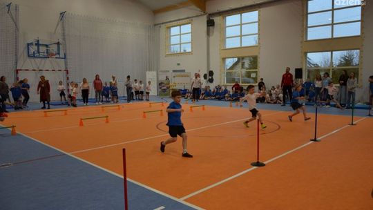 Nowe szanse na sukces dla małych sportowców w Woli Kopcowej