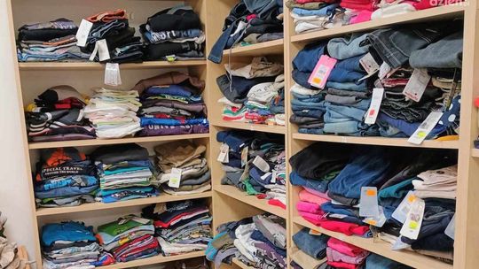 Nowe ubrania za darmo rozdaje gmina Kunów