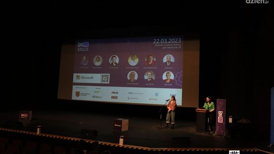 Nowoczesne technologie w edukacji na spotkaniu w Kielcach