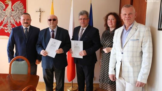 Nowoczesny samochód dla strażaków z Fałkowa