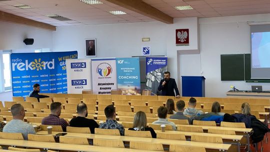 O sukcesie i rozwoju zawodowym, czyli rola coachingu i kompetencji miękkich w kontekście świadomego budowania kariery