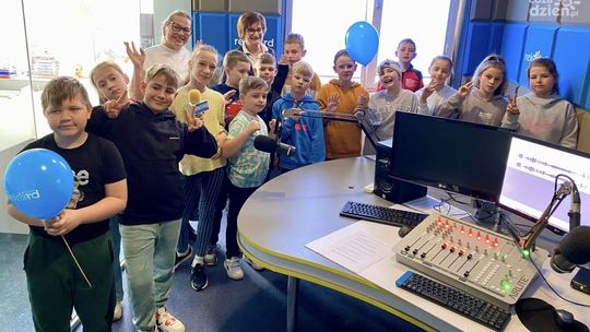 Od serca dla rodziców – wyjątkowa wizyta klasy 3d z PSP nr 5