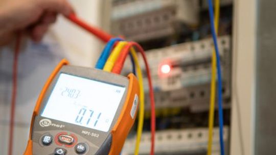 Odbiór instalacji elektrycznej.