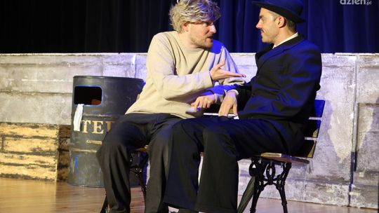 "Oddam żonę w dobre ręce" – komediowy spektakl podbił kino "Piksel" w Piekoszowie