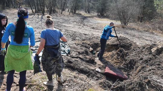 OdśmiećMY las razem- akcja ostrowieckich aktywistów 