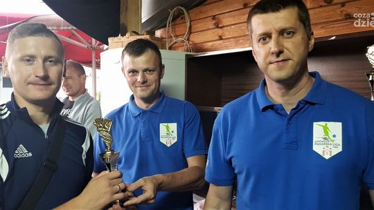 Oldboje KSZO triumfują w Ostrowieckiej Piłkarskiej Lidze Firm