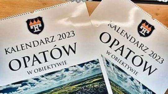 Opatowskie kalendarze na aukcjach WOŚP