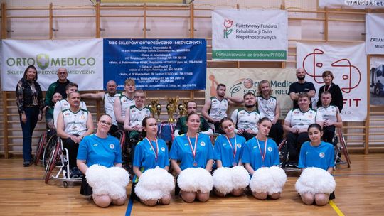 Orto-Medico z pucharem Marszałka