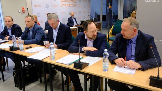Ostatnia robocza sesja ostrowieckiej Rady Miasta 