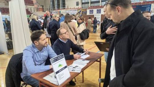 Ostrowczanie poszukiwali pracy na targach