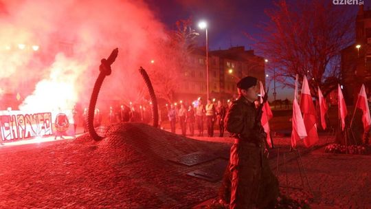 Ostrowiec pamiętał - hołd dla pomordowanych
