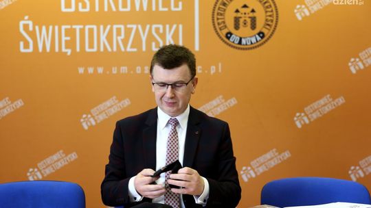 Ostrowiec Św. 40 tys. maseczek już u mieszkańców