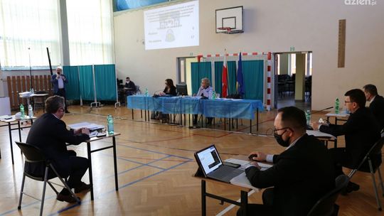 Ostrowiec Św. z nowym studium