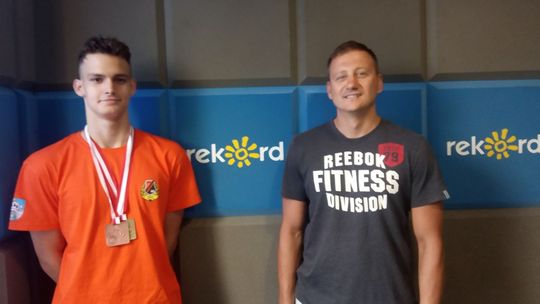 Ostrowieccy pływacy z pięcioma medalami