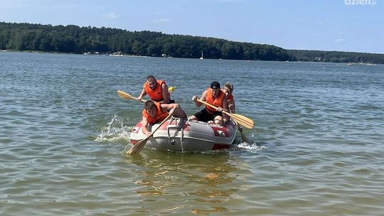 Ostrowieccy strażacy doskonali w  akcjach na wodzie 