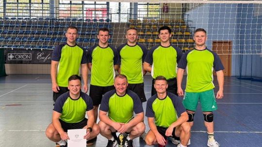 Ostrowieccy strażacy świetnymi siatkarzami 