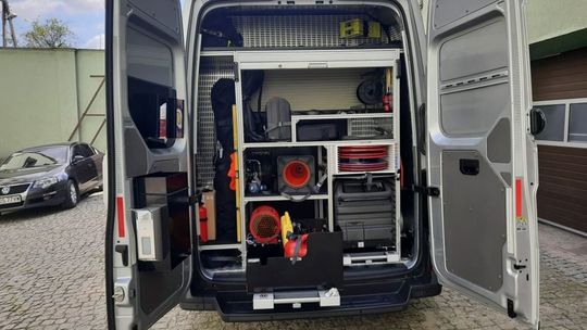 Ostrowiecka drogówka wzbogaciła się o specjalistyczny ambulans