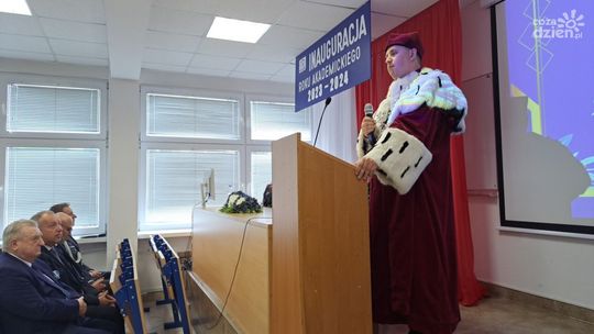 Ostrowiecka uczelnia zainaugurowała 28. rok działalności 