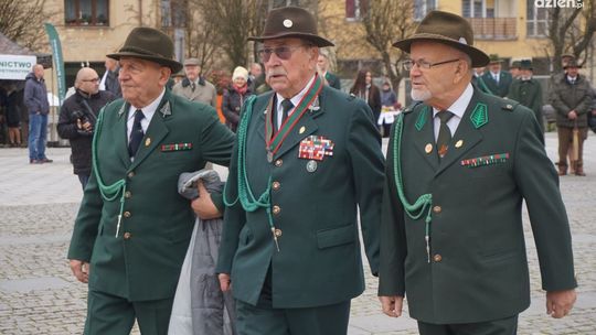 Ostrowiecki Hubertus z przysmakami z lasu 