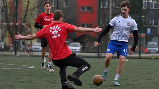 Ostrowiecki MOSiR zaprasza na Zimowy Turniej Piłki Nożnej
