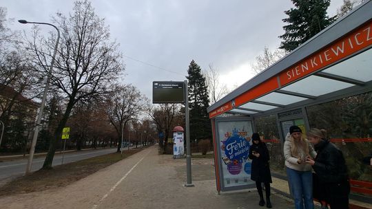 Ostrowiecki MZK już uruchomił dodatkowe połączenia na lokalne nekropolie