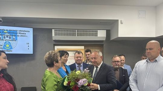Ostrowiecki prezydent pozytywnie oceniony przez samorząd