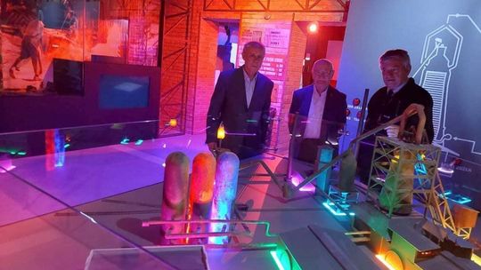 Ostrowieckie Centrum Tradycji Hutnictwa zaprasza babcie i dziadków  